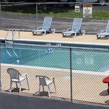 America'S Best Inn & Suites ユリーカ エクステリア 写真