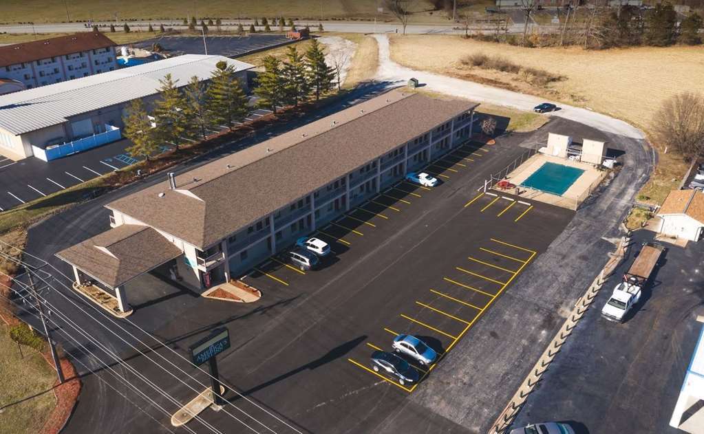 America'S Best Inn & Suites ユリーカ エクステリア 写真